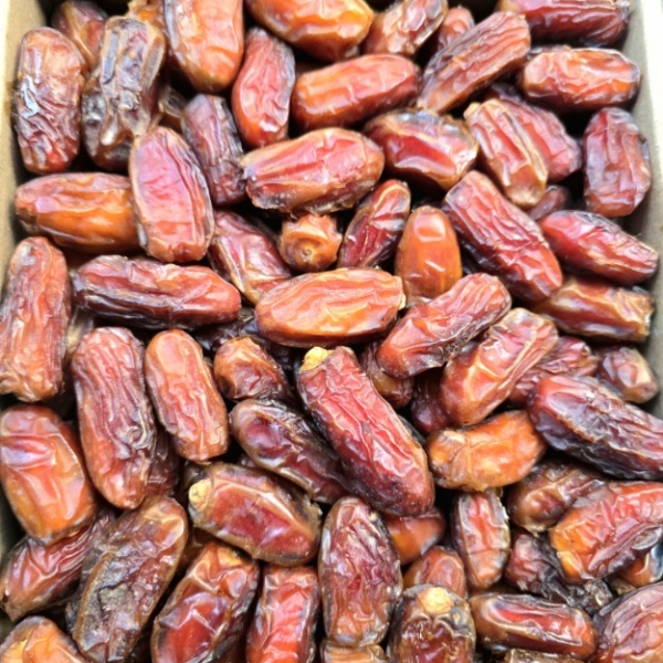 Saudi dates تمار سعودي  SUFRI 1 KG